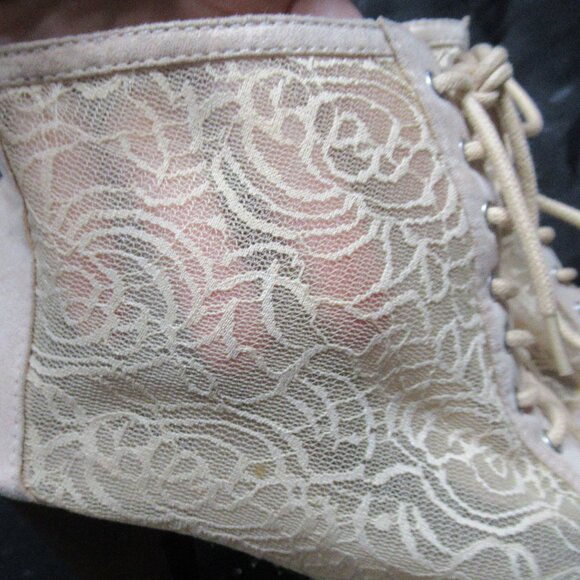 Charlotte Russe Lace Booties - Picture 2 of 10